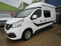 NISSAN NV300